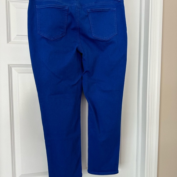 So slimming slim leg crop Chicos size 2 - Picture 2 of 4